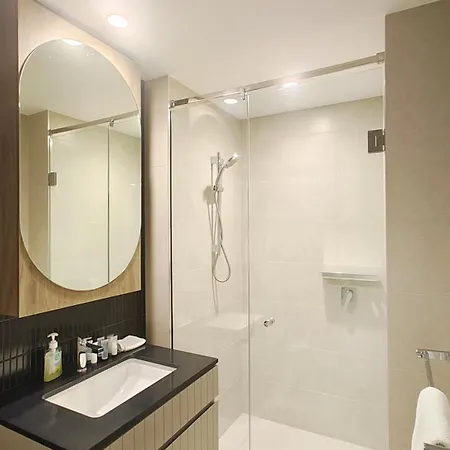 Apartment Theone By Skipq *
