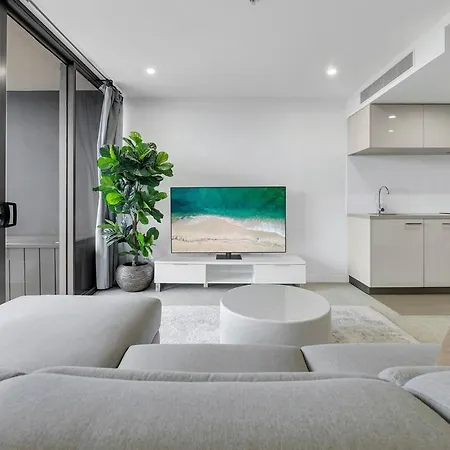 Apartment Modern Living With Secure Parking!