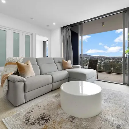 Modern Living With Secure Parking! Apartment