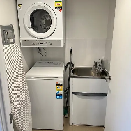 2br W Pool And Parking Near Suncorp Riverview Apartment Brisbane
