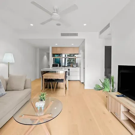 Queens Wharf - Beautiful 13th Floor Executive Apartment Brisbane