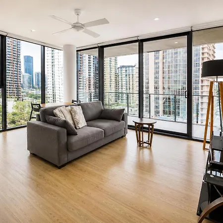 1 Towers Apartment *
