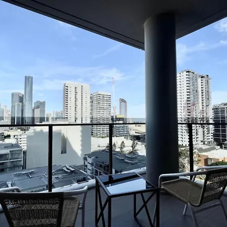 Modern Vibrant - 1 Bedroom Pool Gym Sauna * Brisbane