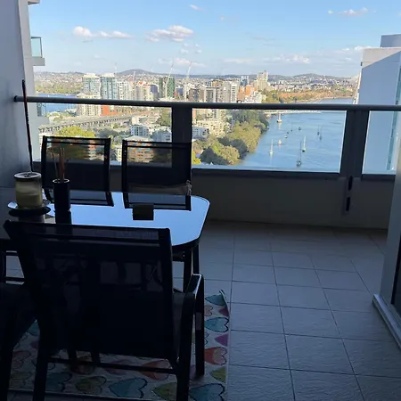 Apartment 2bed 2bath Riverfront Luxury Views Brisbane