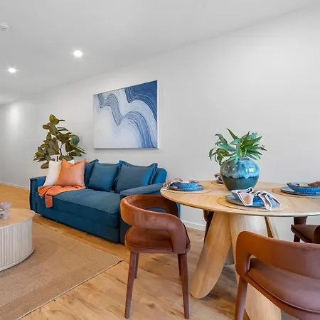 Fortitude Valley Hideaway - 2Br Apartment With Balcony & 2 Free Car Bays *