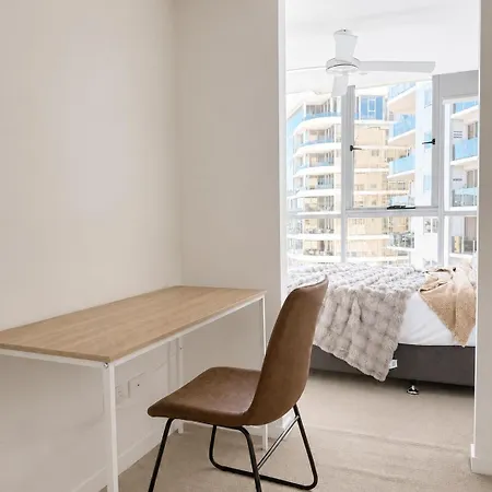 Stylish Designer With Rooftop, Balcony & Parking Apartment Brisbane