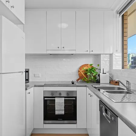 Llewellyn Court Apartment Brisbane