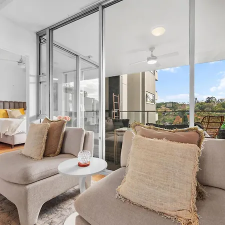 Apartment Entire Unit - 2 Pools - Sauna - Park - Cbd Views - Baby Ready Brisbane
