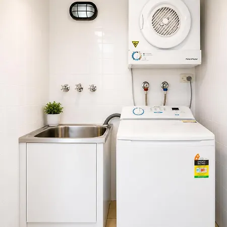 Cbd With Amenities Apartment *