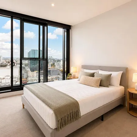 Skyline Sanctuary Luxe Valley * Brisbane