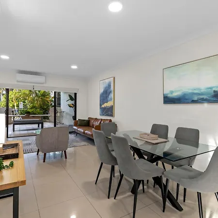 Sunny & Cozy 2br With Wifi, Parking & Balcony