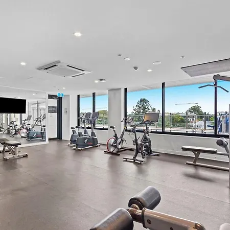 Two Bedroom Retreat With Pool, Gym And Parking Apartment Brisbane