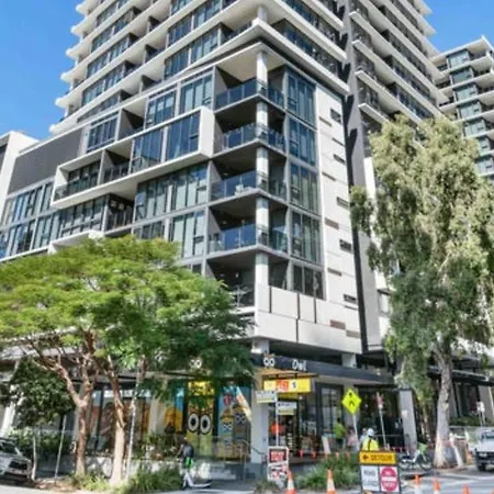 Apartment Milton Luxe 1bd With Views Pool Car Park Balcony Walk To Suncorp Brisbane