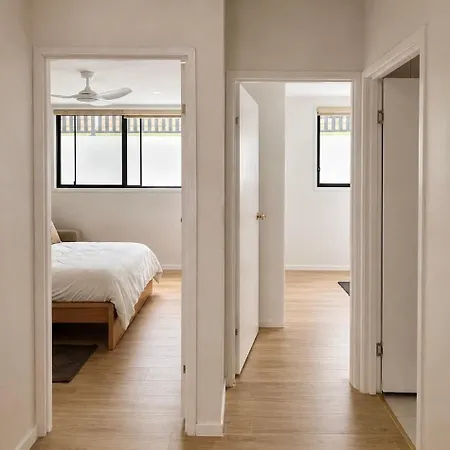 Newly Renovated 2br Guest With Private Entry * Brisbane