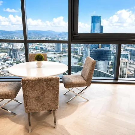 The Skyline Atelier | & River Views Apartment Brisbane