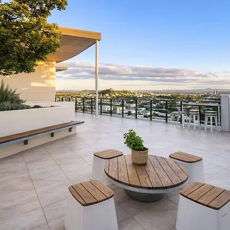 Apartment 2br Night Life -pool-parking-rooftop Brisbane