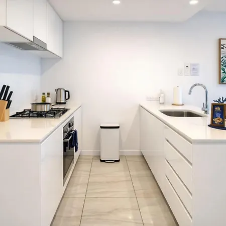 2br Night Life -pool-parking-rooftop-intercom Apartment *