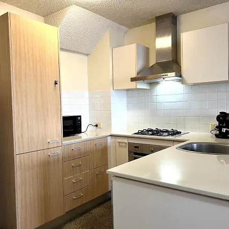 Apartment Budget 2br 2ba South With Parking *