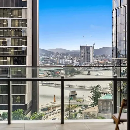Queens Wharf - Beautiful 13th Floor Executive * Brisbane