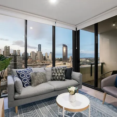 Convenient To Urban Living By Private Host Apartment