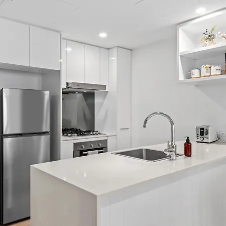 Breathtaking Sunset Views & Fantastic Location! * Brisbane