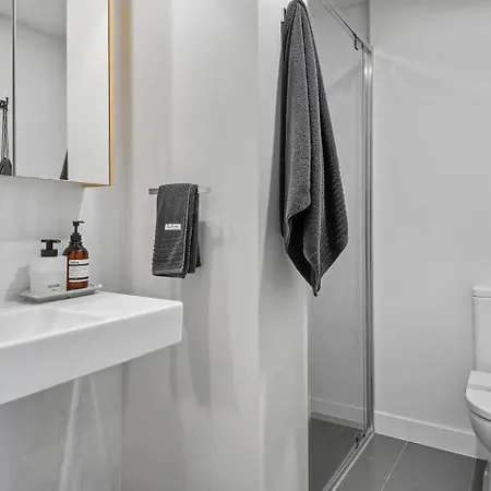 Urban Escape: Great Location W/ Cityscape * Brisbane