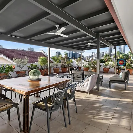 Spacious 2br With Wifi, Parking & Huge Balcony Apartment Brisbane