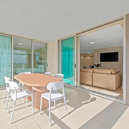 Riverfront Luxe 2br Cbd With Iconic & Bridge Views