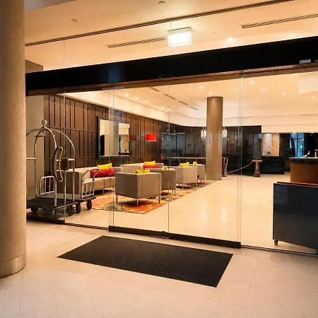 Apartment Queen Street Cbd With Balcony And Amenities C48