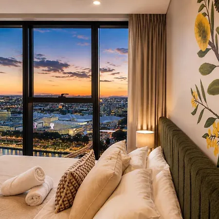 Koala Sky River & Views Apartment *