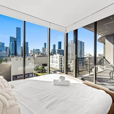 9th Floor Retreat - River Views With Parking Brisbane