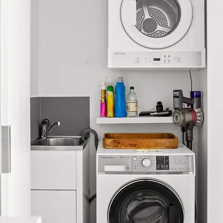 Apartment Johnson - Modern Brisbanecity-fringe W Parking Brisbane