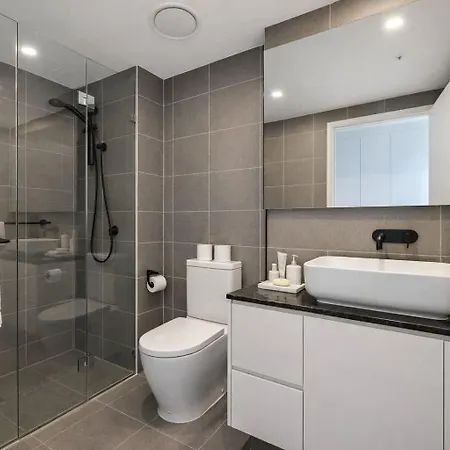 2br Utopia Fortitude Valley -pool-rooftop-king Beds Apartment *