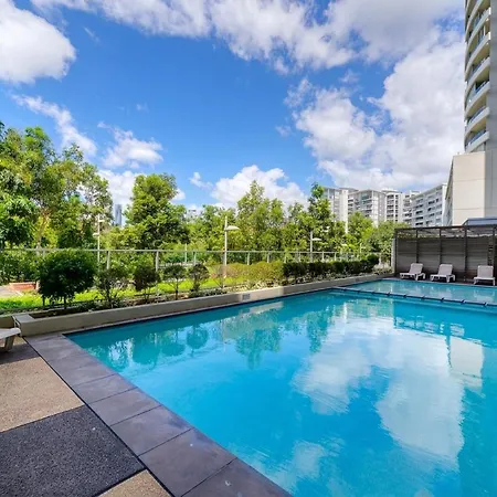Entire Unit - 2 Pools - Sauna - Park - Cbd Views - Baby Ready Brisbane