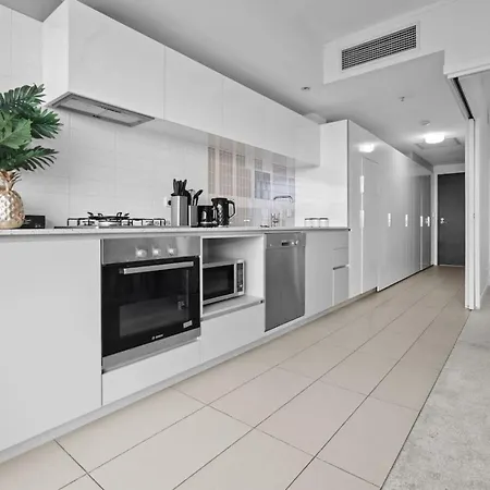 Stylish Fortitude Valley Aptcity Views Parking Brisbane