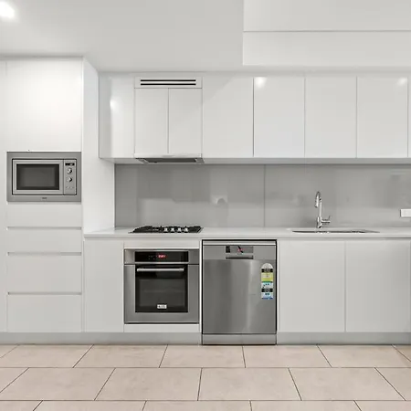 Level 43 Water Views - 2br - Sleeps 6 & Baby