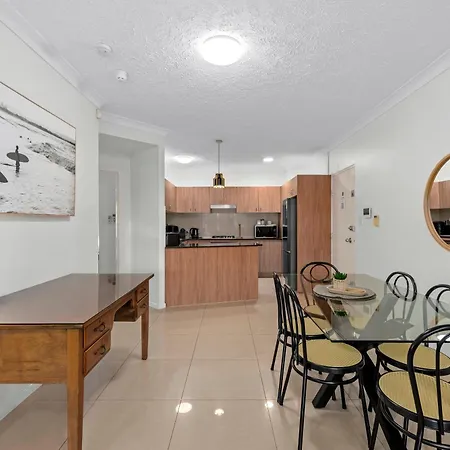 Spacious 2br With Wifi, Parking & Balcony