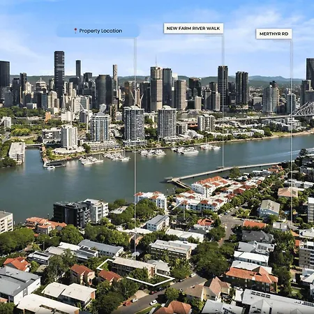 Llewellyn Court * Brisbane