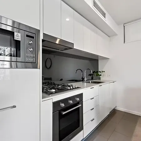 Chic 1br With Pool And Parking Apartment