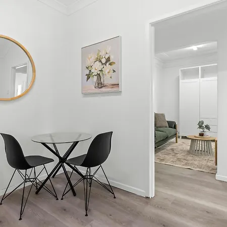 Cozy And Modern Cbd - Short Walk To Hospitals Apartment Brisbane