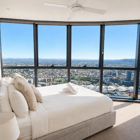 63 Floors Up & A Million-dollar View W/ Carpark Apartment
