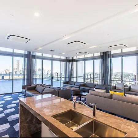 Modern Living With Secure Parking! *