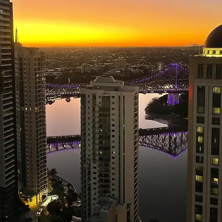 Apartment Luxury Cbd With 180 River Views & Rooftop Pool *