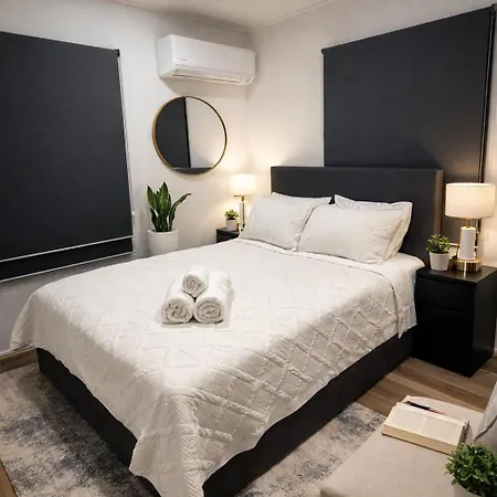Apartment Rated Luxury Retreat With Free Private Parking
