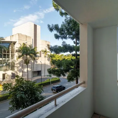 Apartment Contemporary 2-bedroom In Southbank