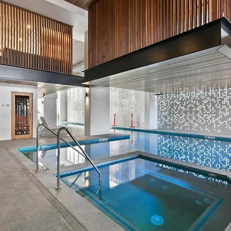 Prime 2br Location Pool Parking Bct 1004 Apartment Brisbane