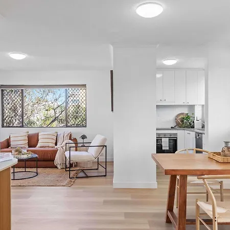 Llewellyn Court Apartment