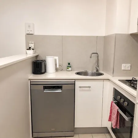 Your Cozy 1br In The Cbd C38 Brisbane