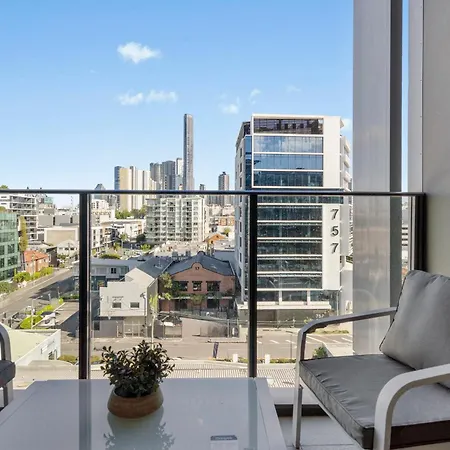 Apartment St With Story Bridge Views, Pool & Free Parking Brisbane