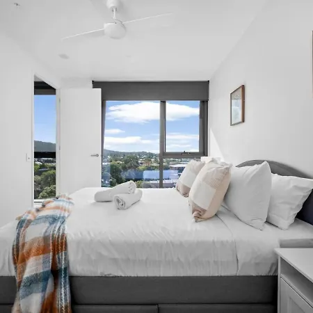 Skyhigh Retreat View And Shopping At Your Doorstep *